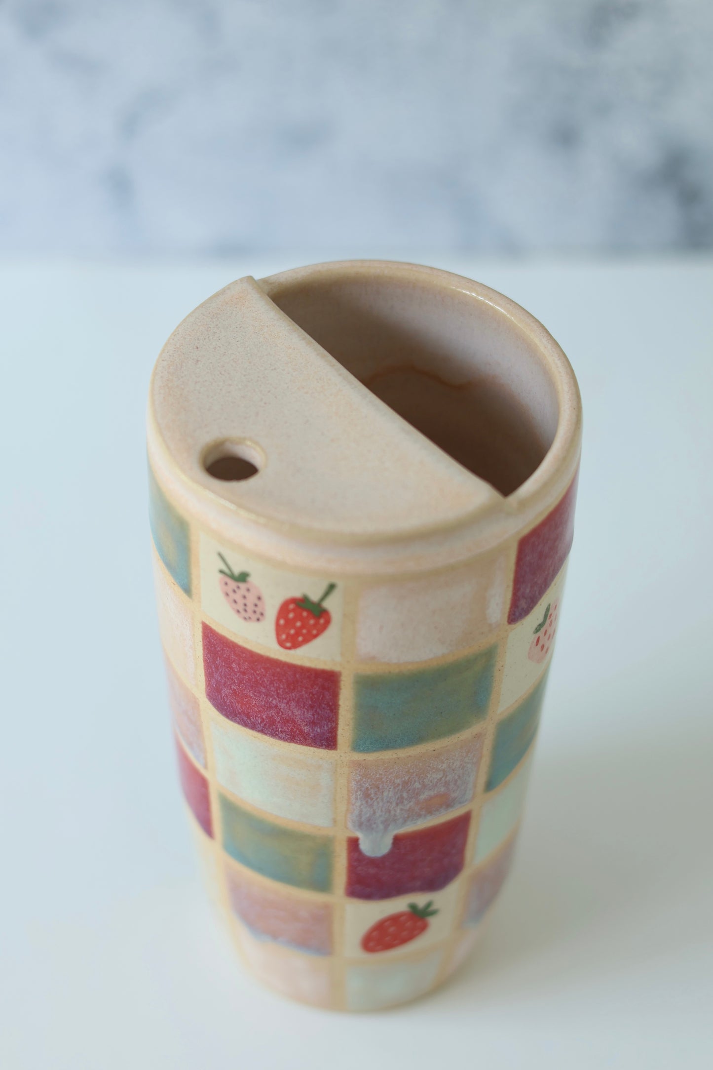 16oz Travel Cup | Strawberry Checkered