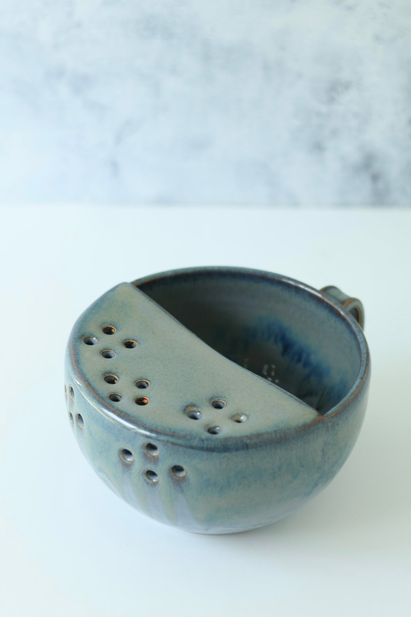 Berry Strainer Bowl | Stormy Midnight
