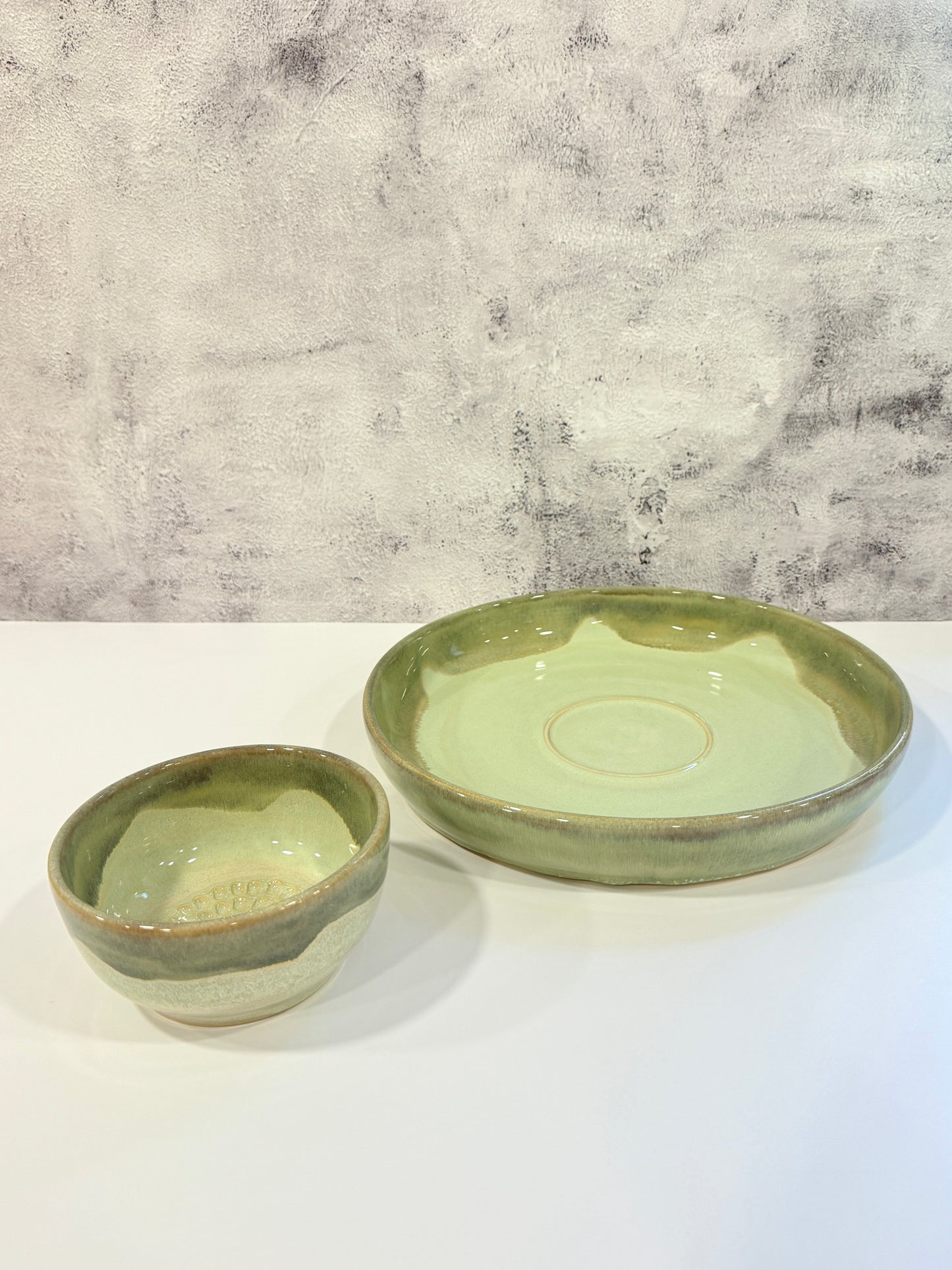 The Garlic Grater Chip & Dip | Dewy Moss