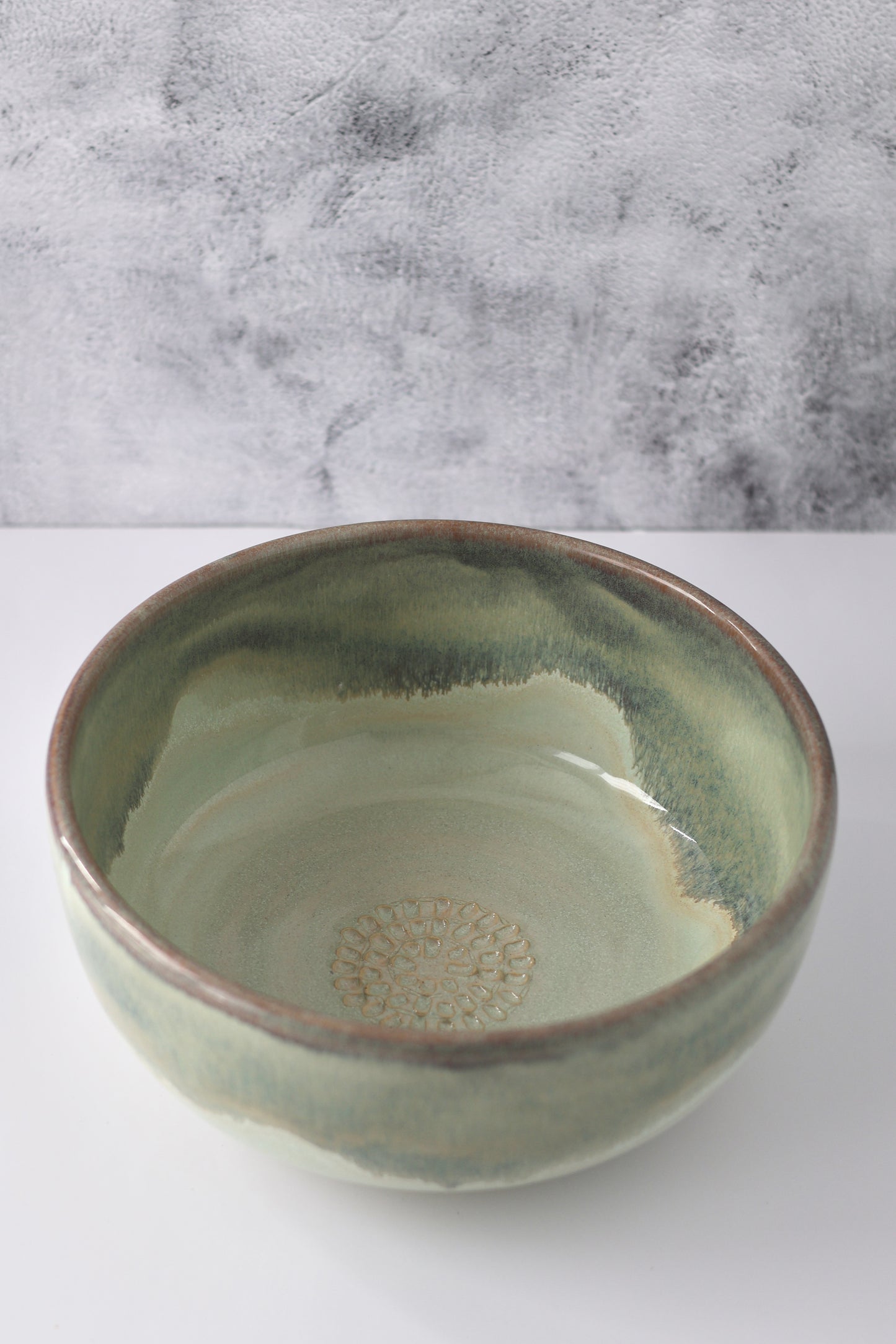 The Garlic Grater Salad Bowl | Dewy Moss