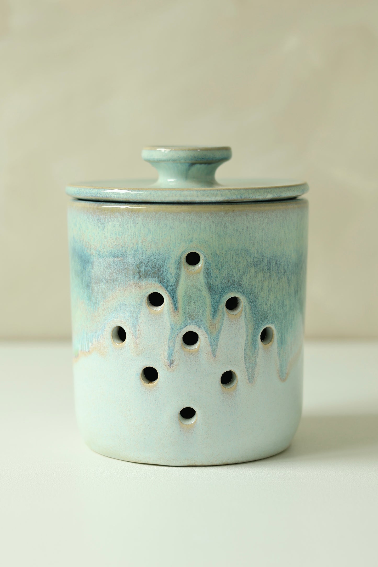 Garlic Keeper | Turquoise Waters