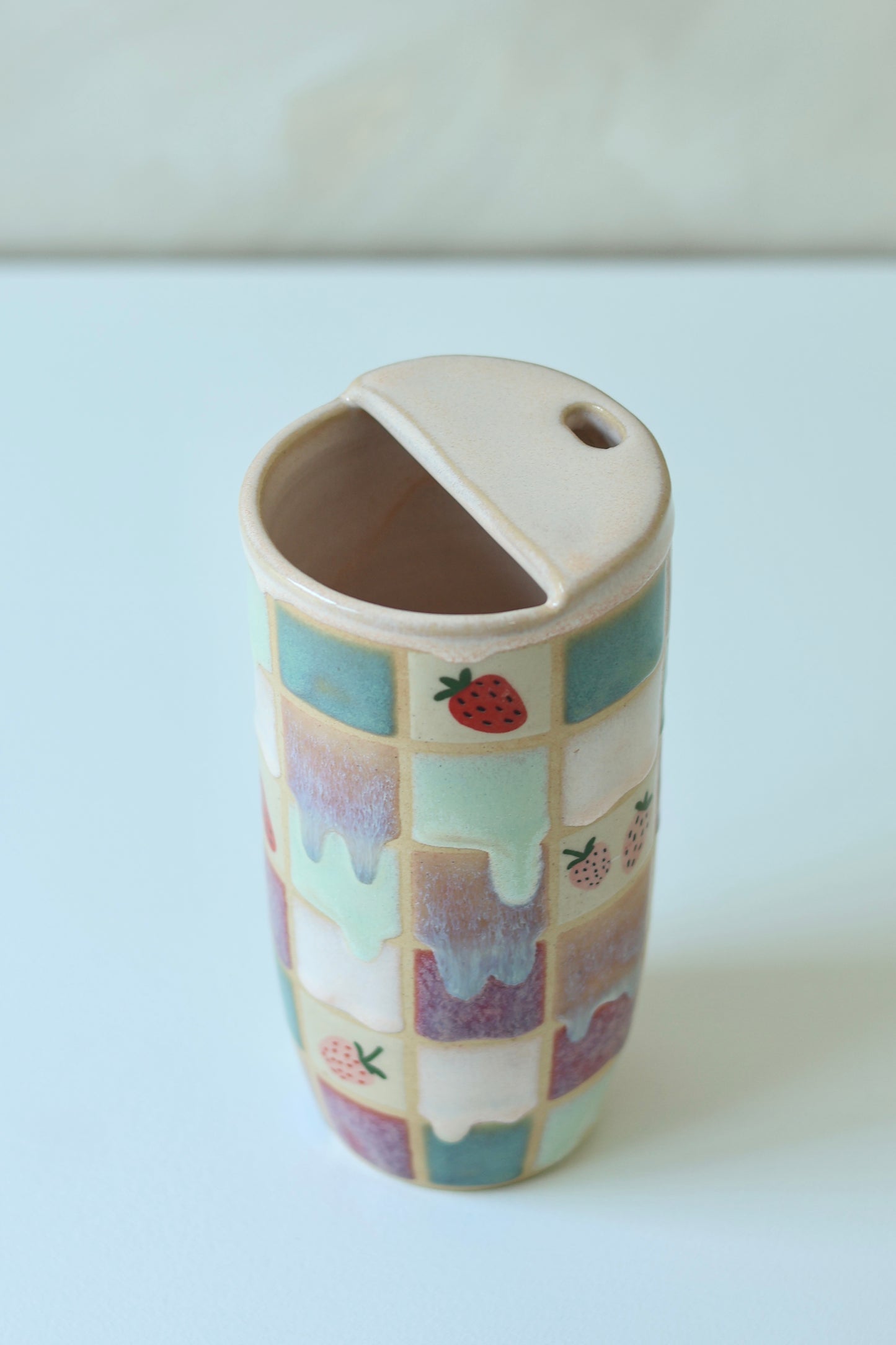 16oz Travel Cup | Strawberry Checkered