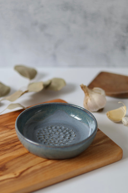 Garlic Grater Plate | Stormy Midnight