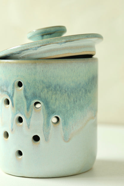 Garlic Keeper | Turquoise Waters
