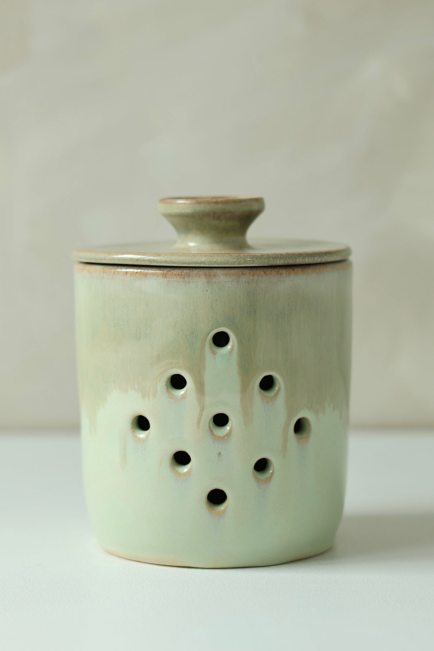 Garlic Keeper | Dewy Moss