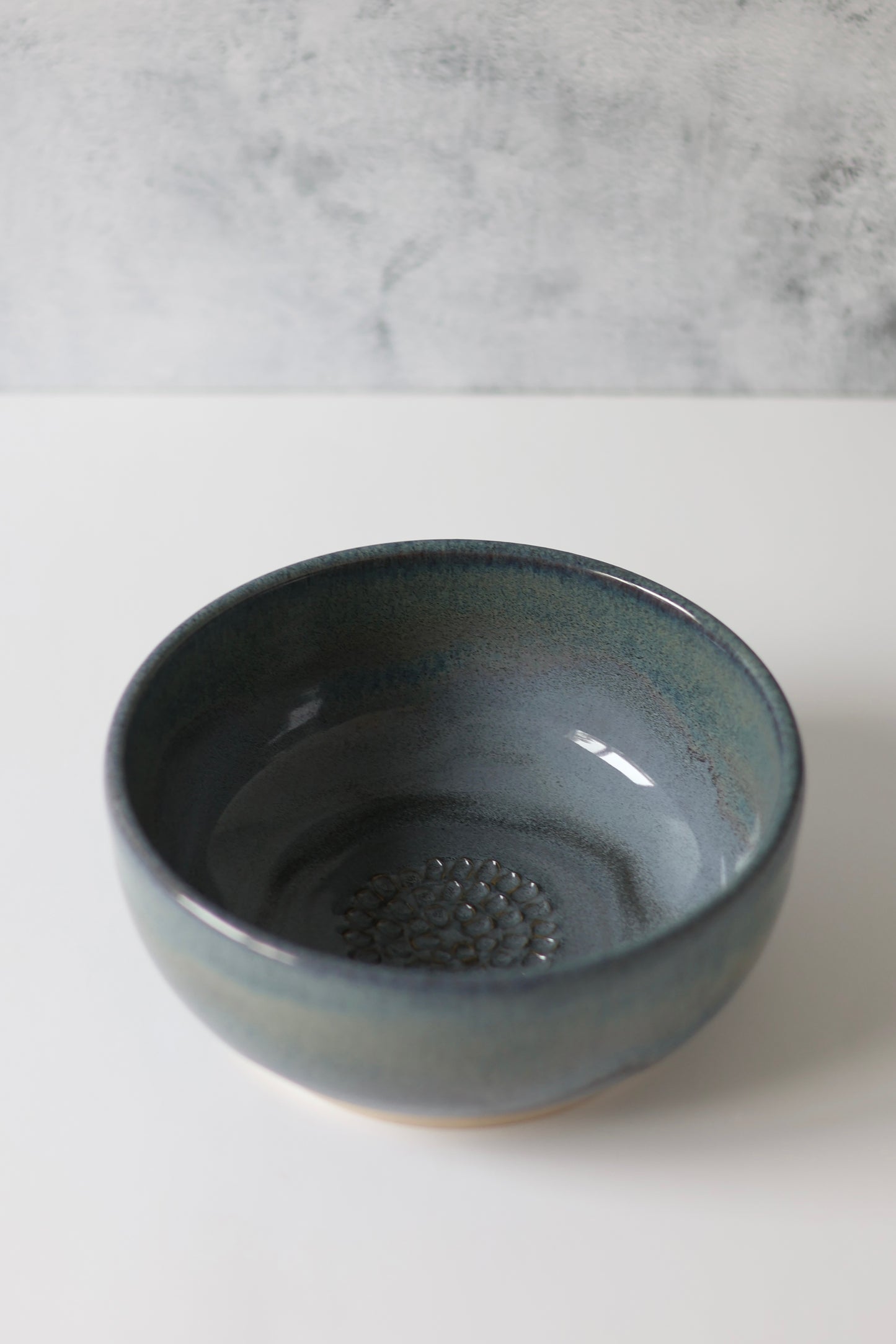 The PERSONAL Garlic Grater Salad Bowl | Stormy Midnight