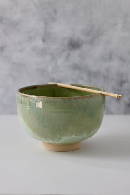 The Garlic Grater Ramen Bowl | Dewy Moss